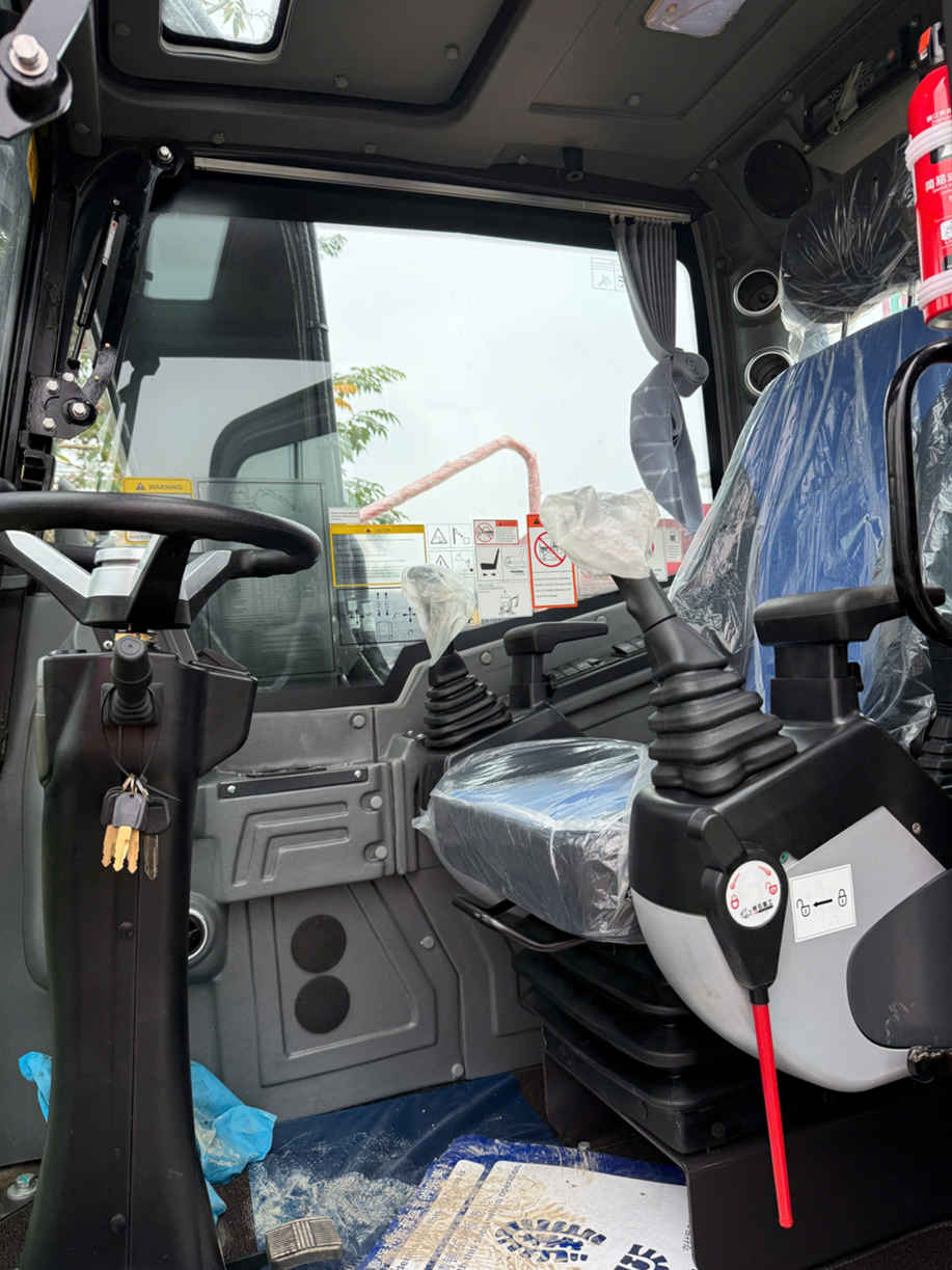 noi-that-cabin-may-xuc-xiniu-xn75leco-hien-dai-hotline-0969719333